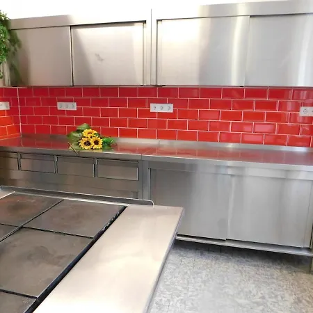 Haus Astenblick In Mit Gastraum Wanderveranstaltungen Und Familienfeiern *