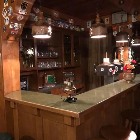 Haus Astenblick In Mit Gastraum Wanderveranstaltungen Und Familienfeiern Winterberg