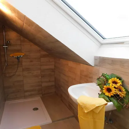 Haus Astenblick In Mit Gastraum Wanderveranstaltungen Und Familienfeiern * Winterberg