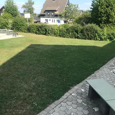 Haus Astenblick Winterberg Appartments Mit Gastraum Weihnachtsfeier,Wanderveranstaltungen Und Familienfeiern Feriehus