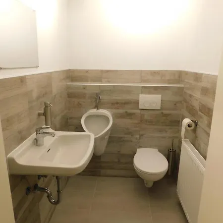 Tatil Evi Haus Astenblick In Mit Gastraum Wanderveranstaltungen Und Familienfeiern Winterberg