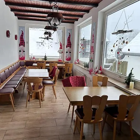 Feriehus Haus Astenblick Winterberg Appartments Mit Gastraum Weihnachtsfeier,Wanderveranstaltungen Und Familienfeiern *