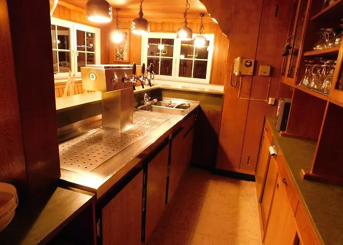 Haus Astenblick In Mit Gastraum Wanderveranstaltungen Und Familienfeiern Сasa de vacaciones *